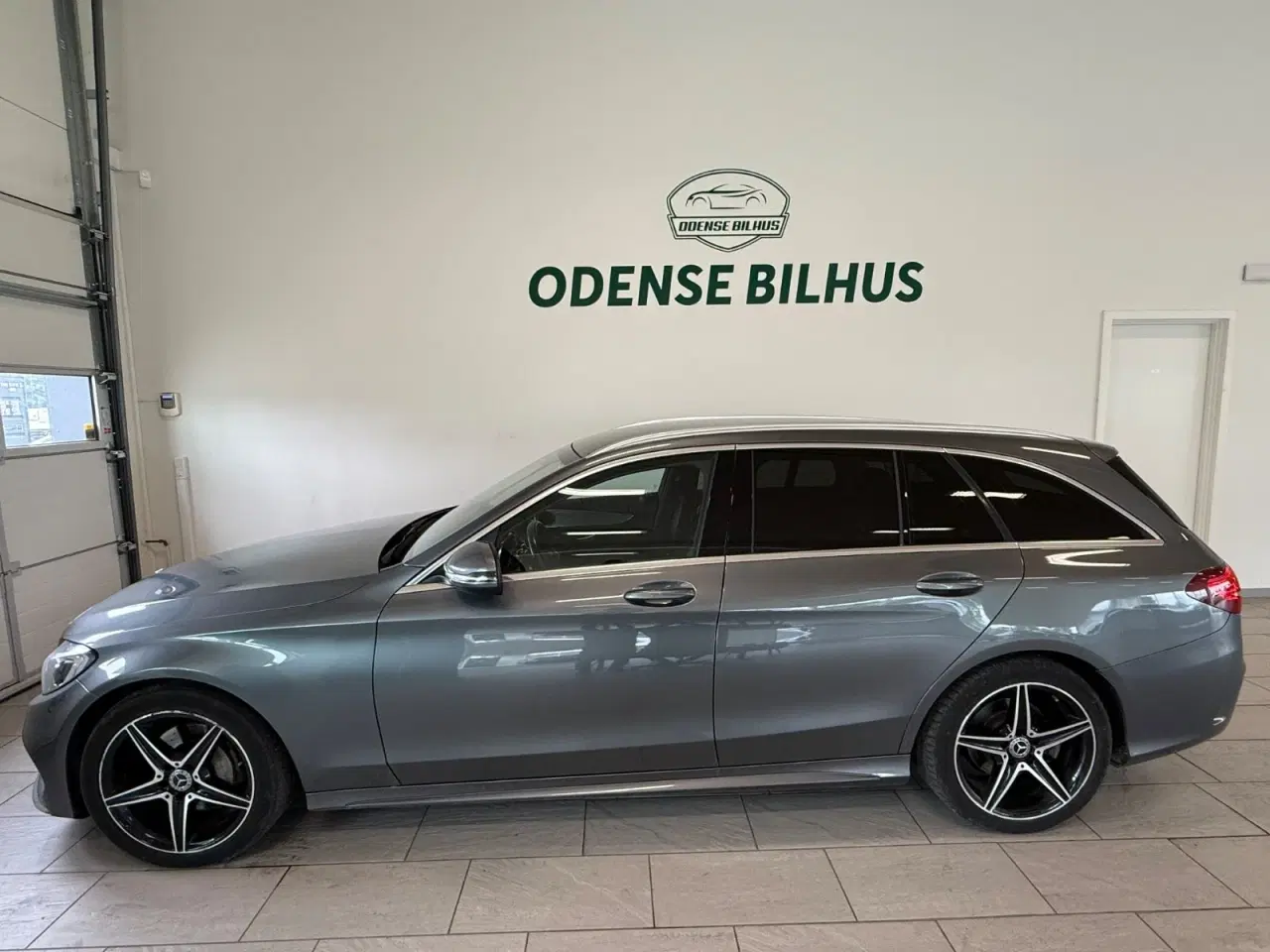 Billede 2 - Mercedes C220 d 2,2 AMG Line stc. aut.