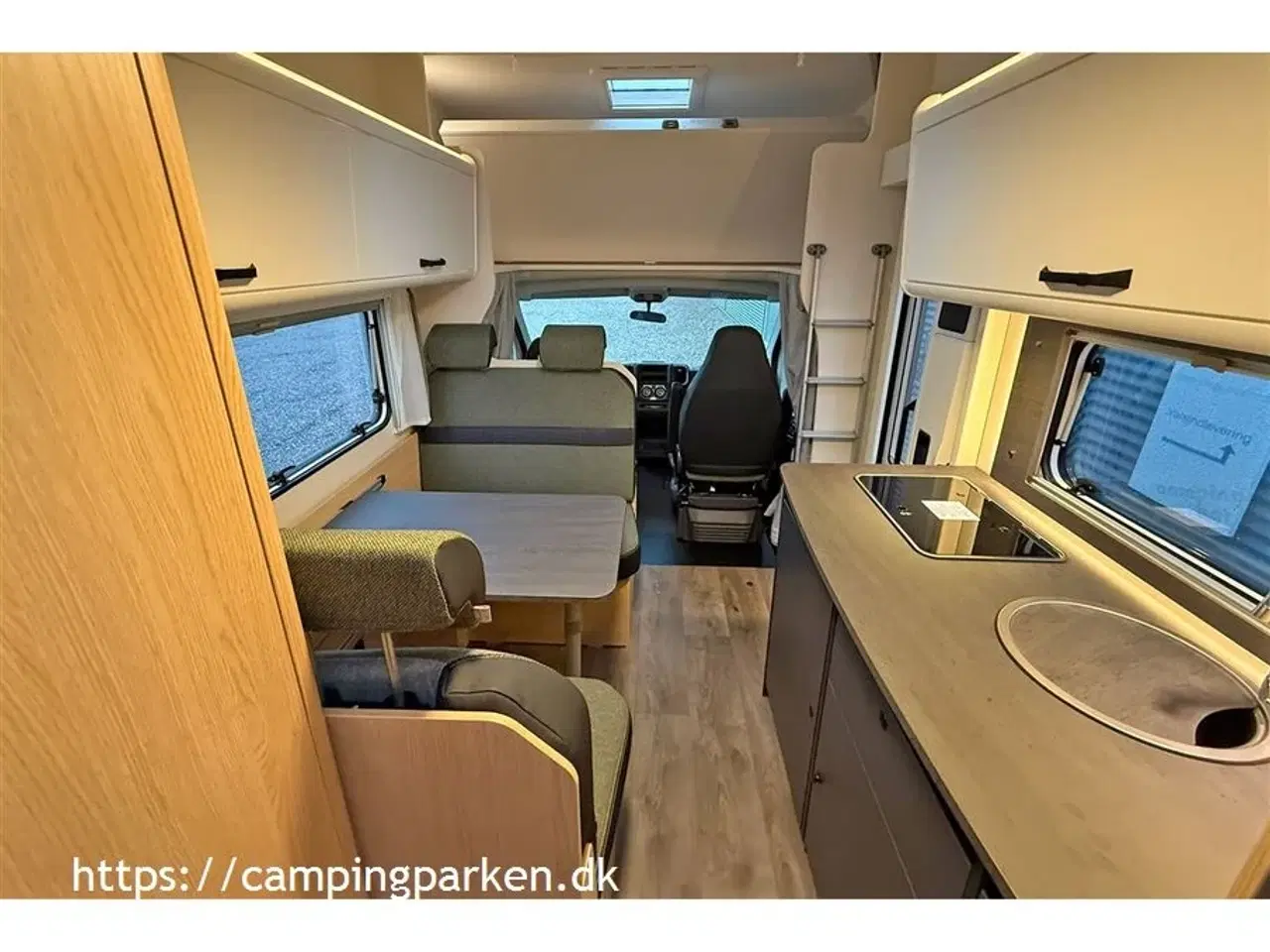 Billede 6 - 2026 - SunLight A 70   Sunlight alkove A70 m. 6 sovepladser og 5 selepladser, meget opholdsrum og stor garage
