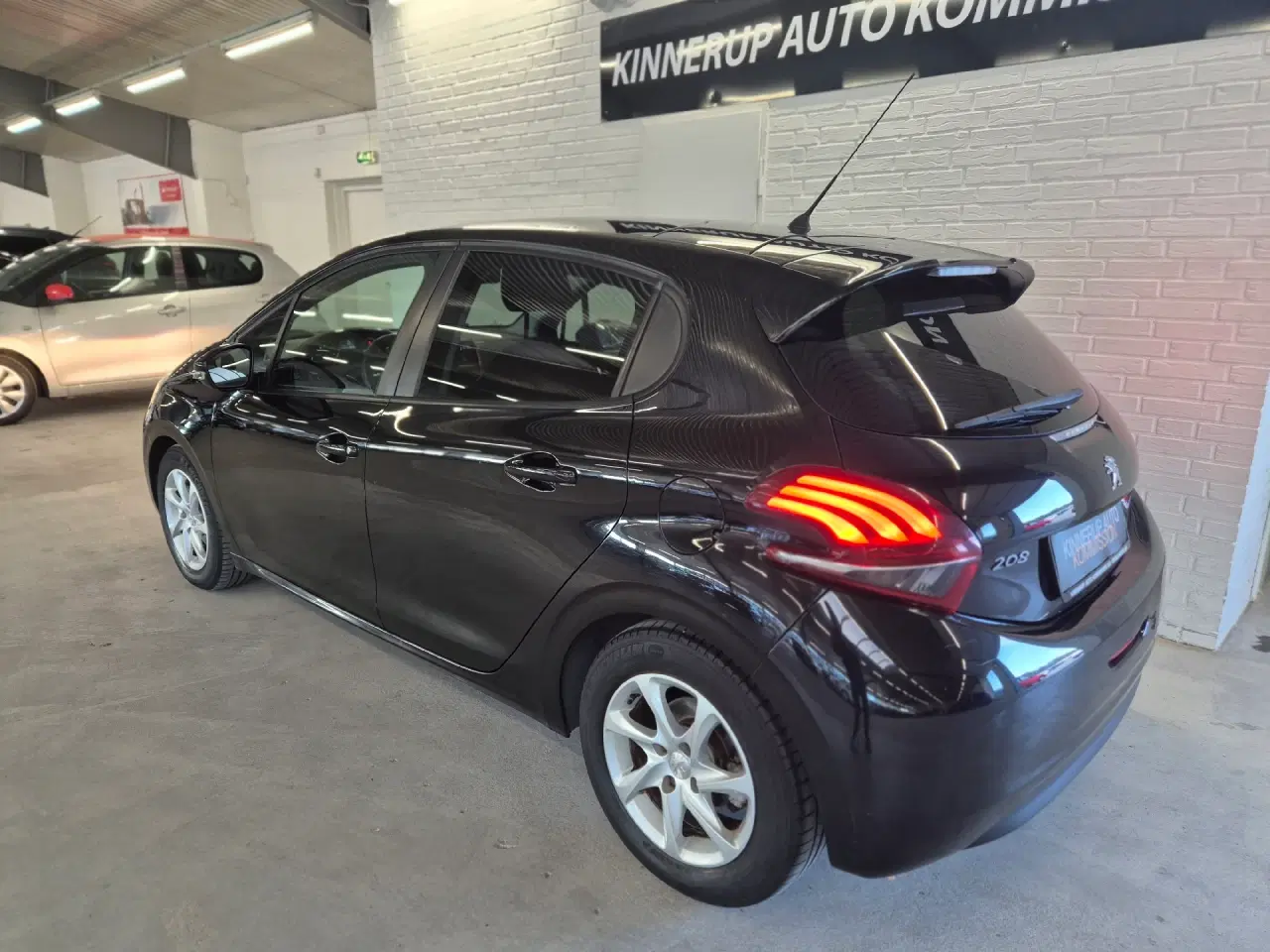 Billede 4 - Peugeot 208 1,6 BlueHDi Envy 100HK 5d