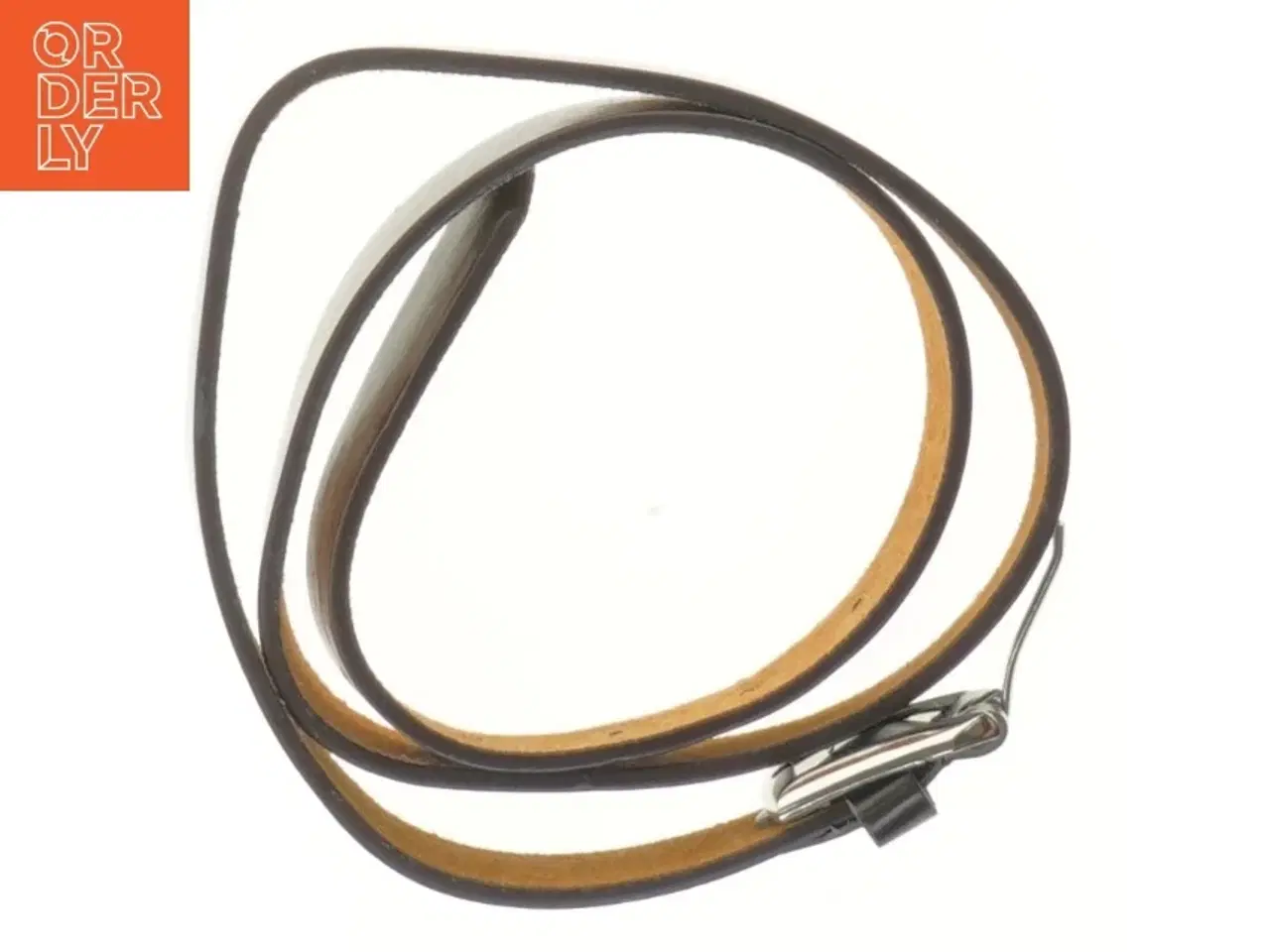 Billede 2 - Sort læderbælte (str. 108 cm)