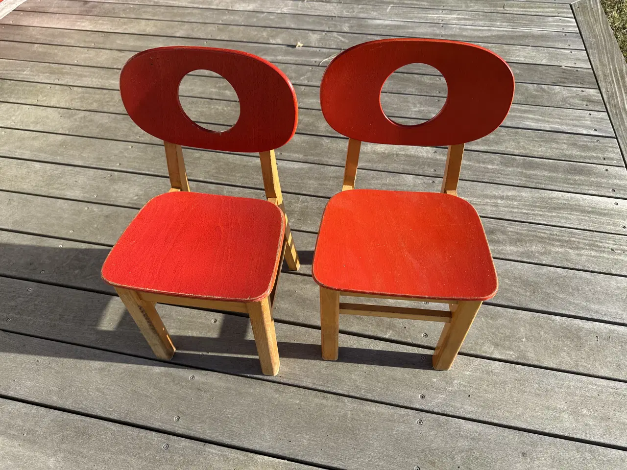 Billede 3 - Leika Børnebord og Hukit børnestole