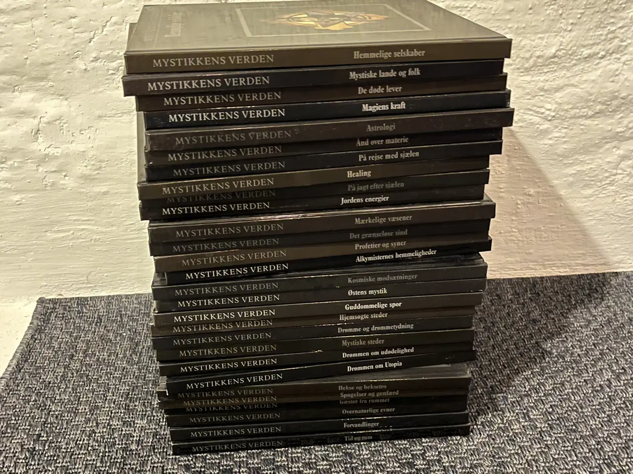 Billede 1 - 28 spændende bøger fra Mystikkens Verden 