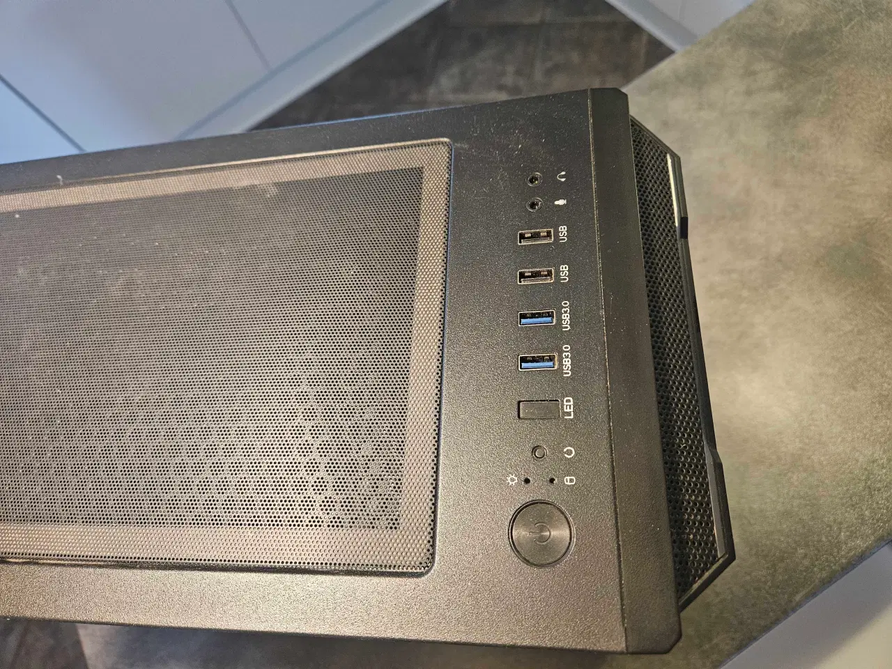 Billede 3 - Stationær pc Ryzen 5 med 16 gb corsair ram.