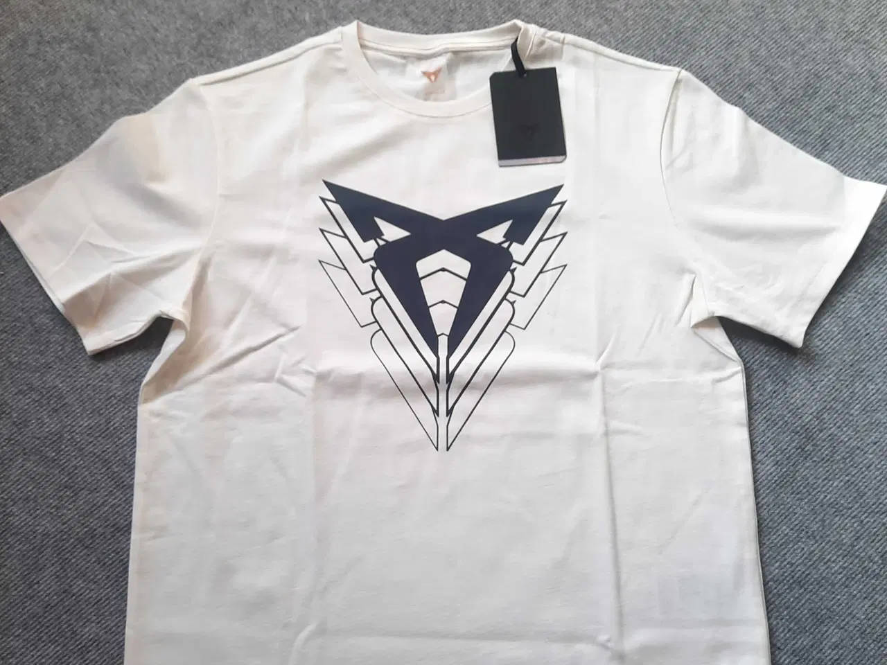 Billede 1 - Cupra t-shirt i super kvalitet