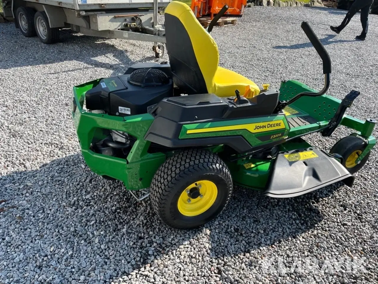Billede 4 - Plæneklipper John Deere Z 320 R