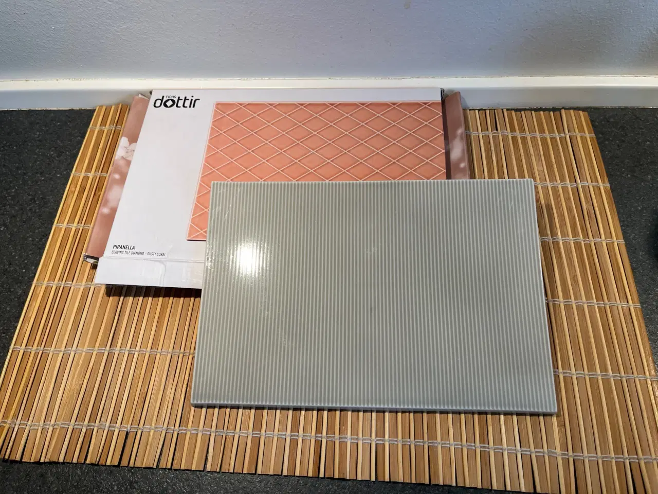 Billede 3 - Dottir Serveringsbakke i porcelæn (som ny)