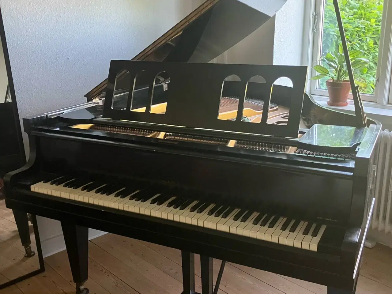 Billede 4 - Sort Malmsjö flygel