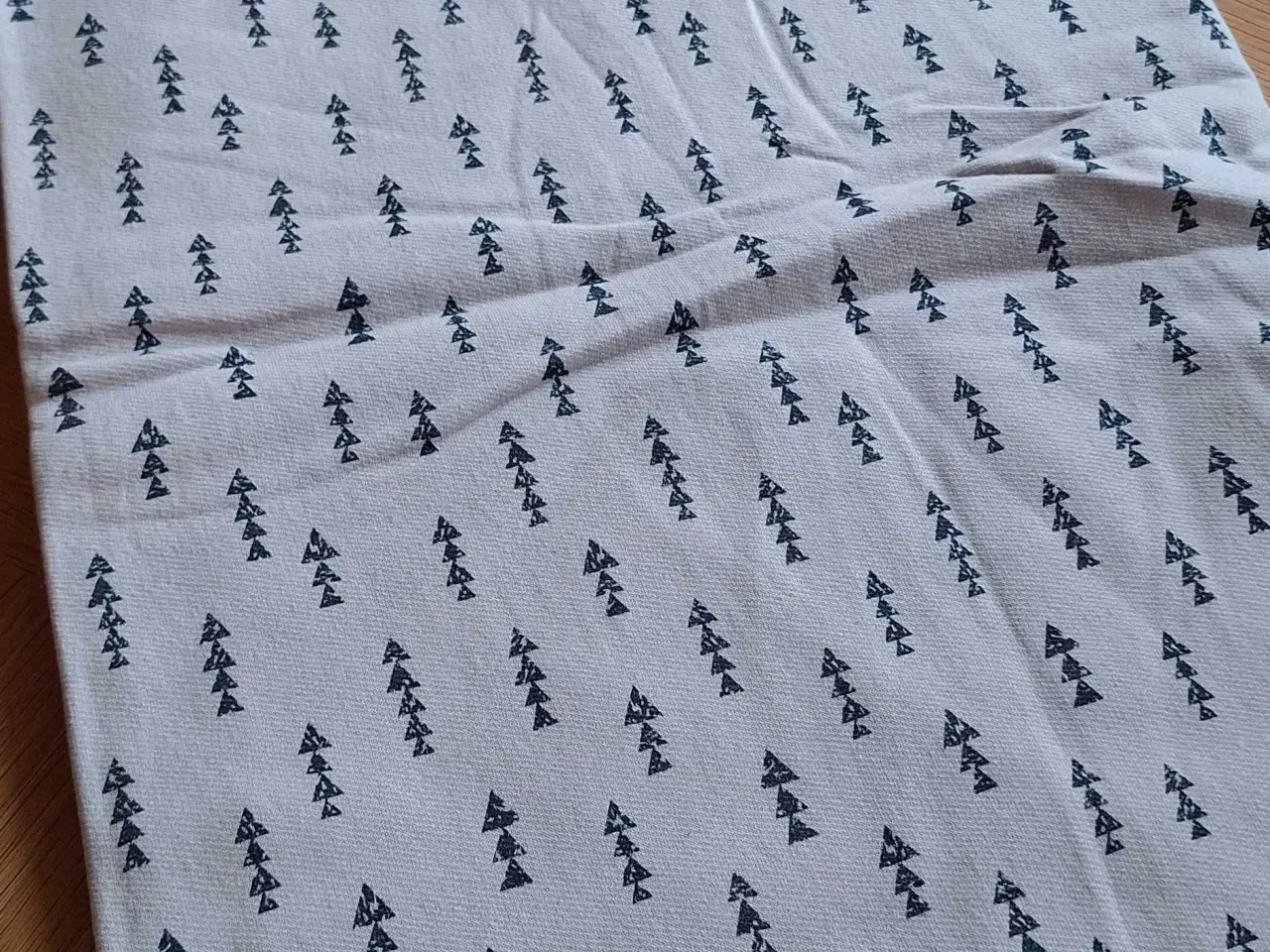 Billede 2 - Isoli med blød bagside 