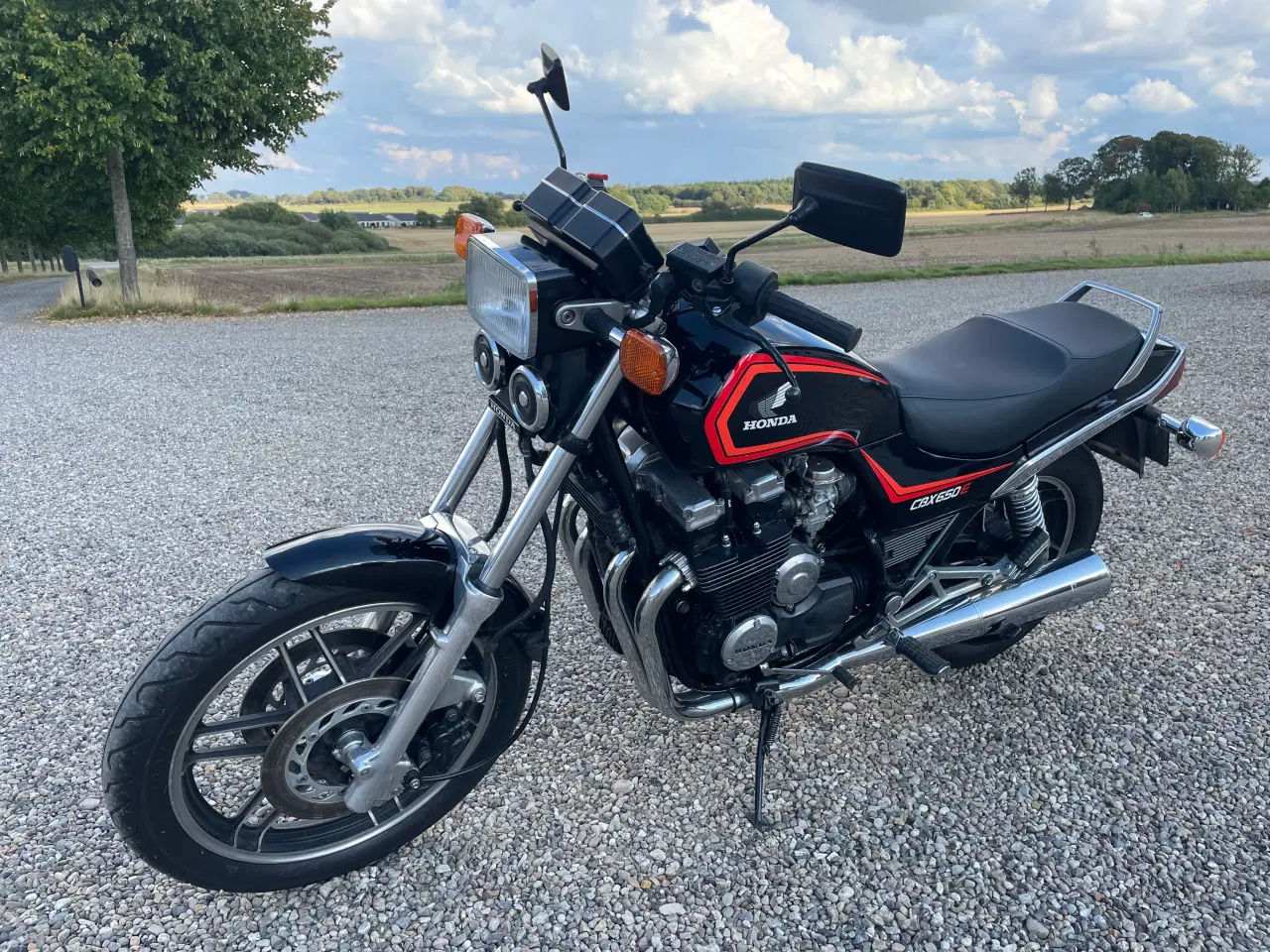 Billede 4 - HONDA CBX650E sælges!