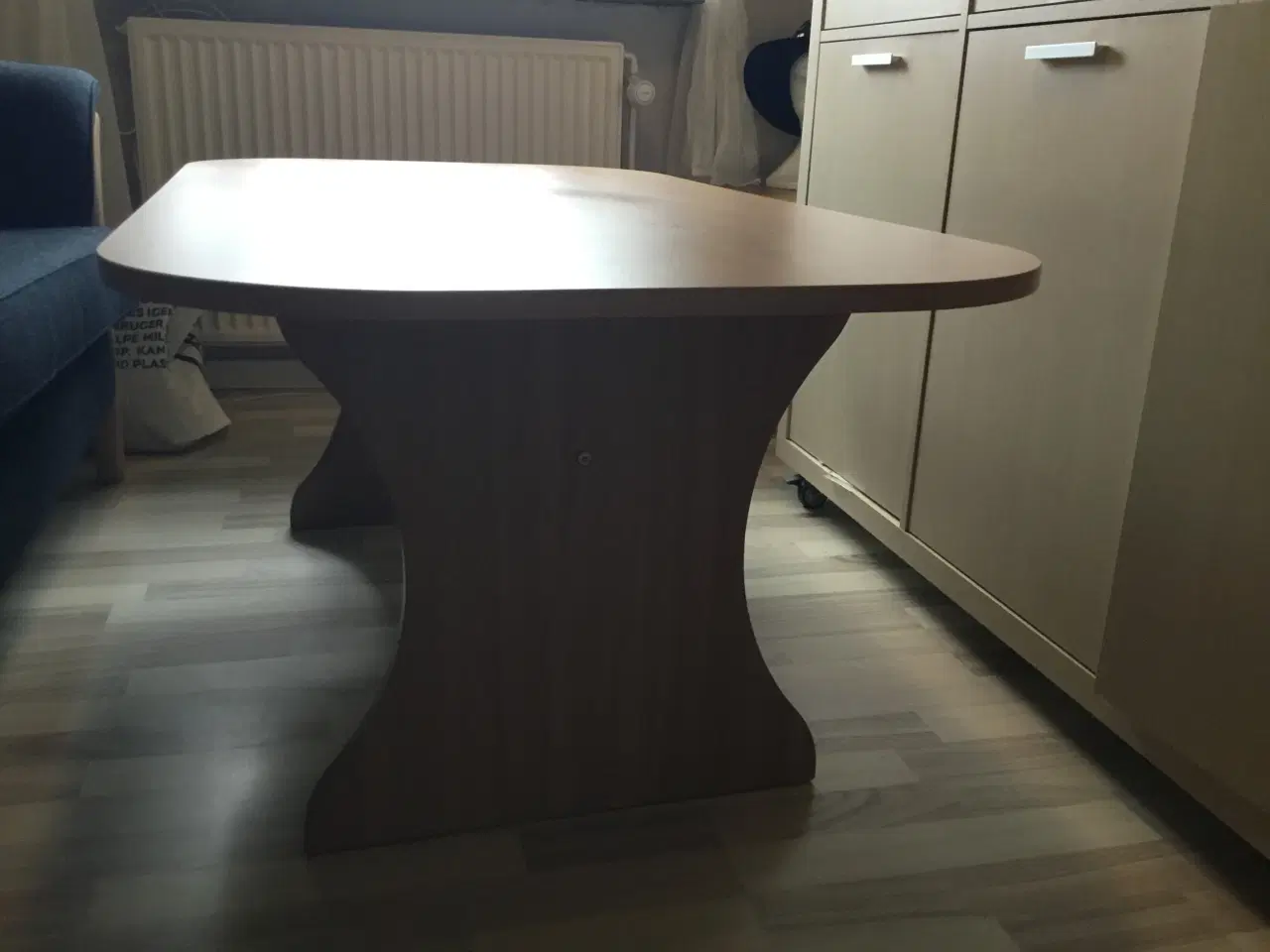 Billede 4 - 2 person sofa  grå stof