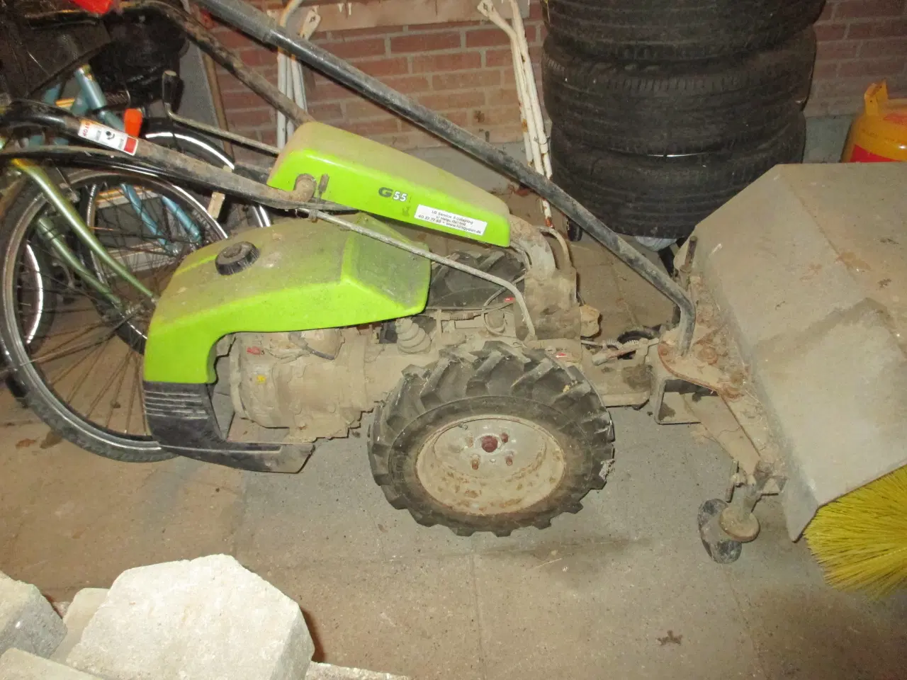 Billede 3 - Grillo fejemaskine 