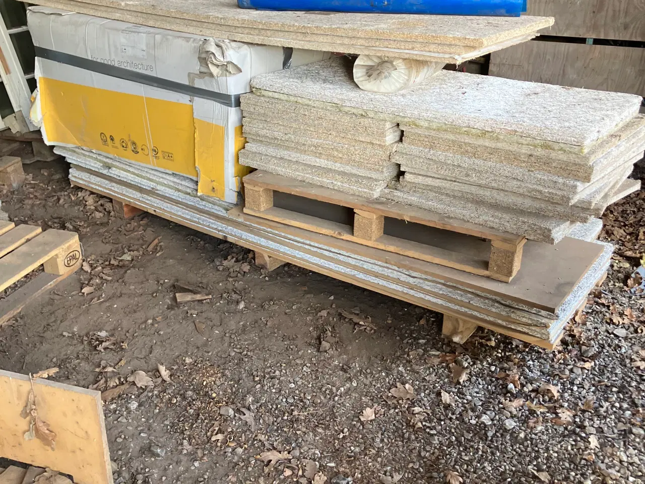 Billede 1 - Troldtex hvid ca20stk 60x120   10 stk 60 x236 