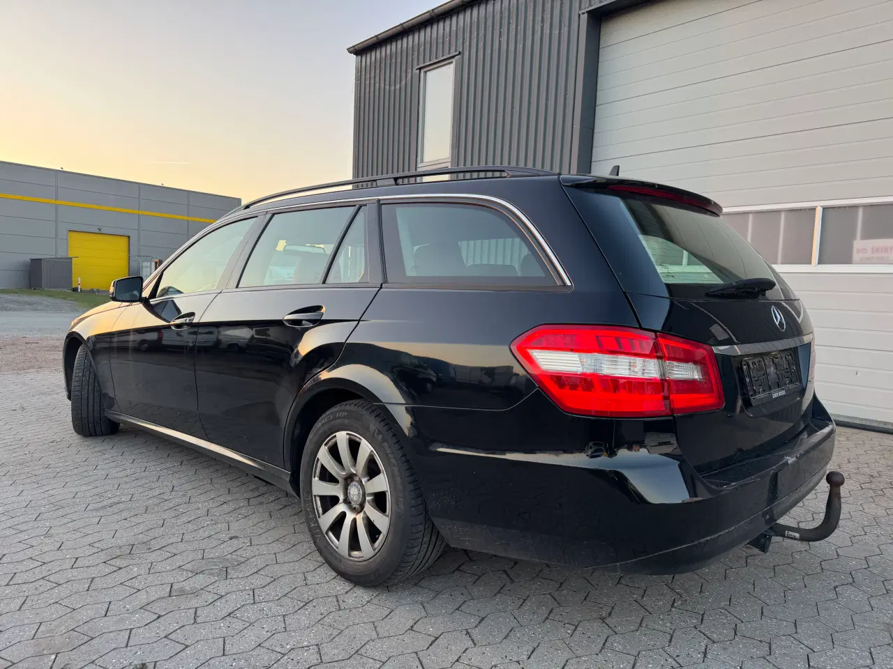 Billede 5 - Mercedes E200 nysynet