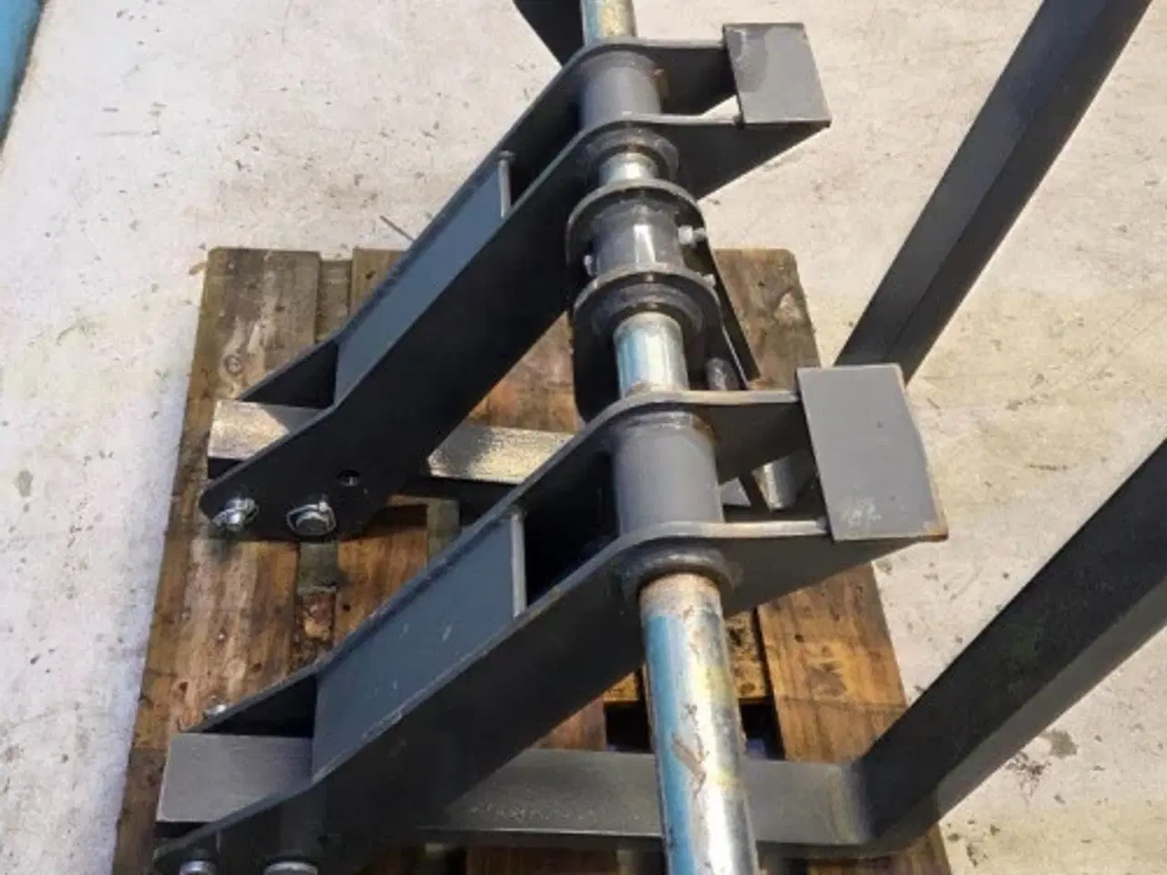 Billede 7 - New Holland B115C Pallegafler Kit 87310367