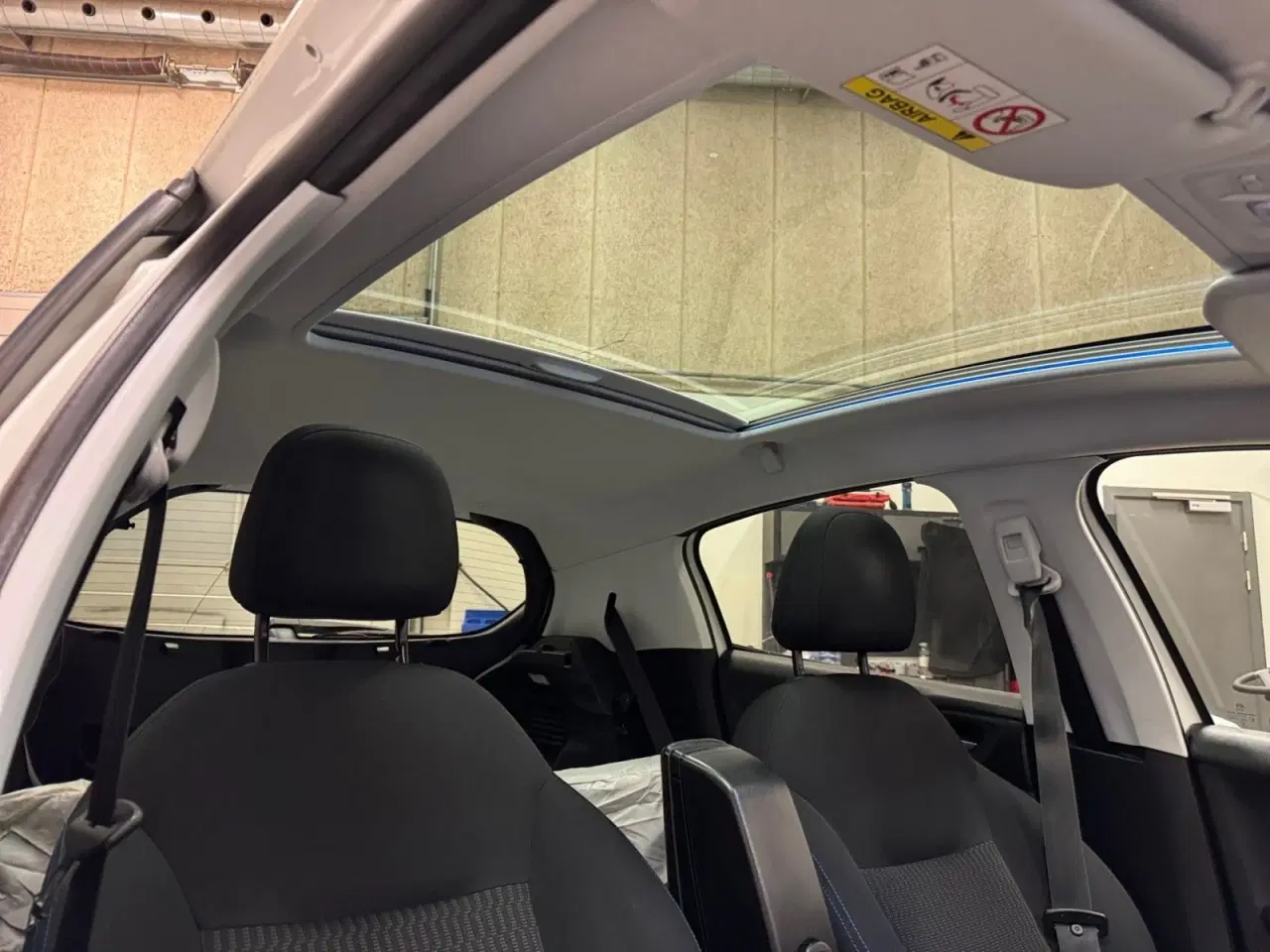 Billede 15 - Peugeot 208 1,5 BlueHDi 100 Signature Sky