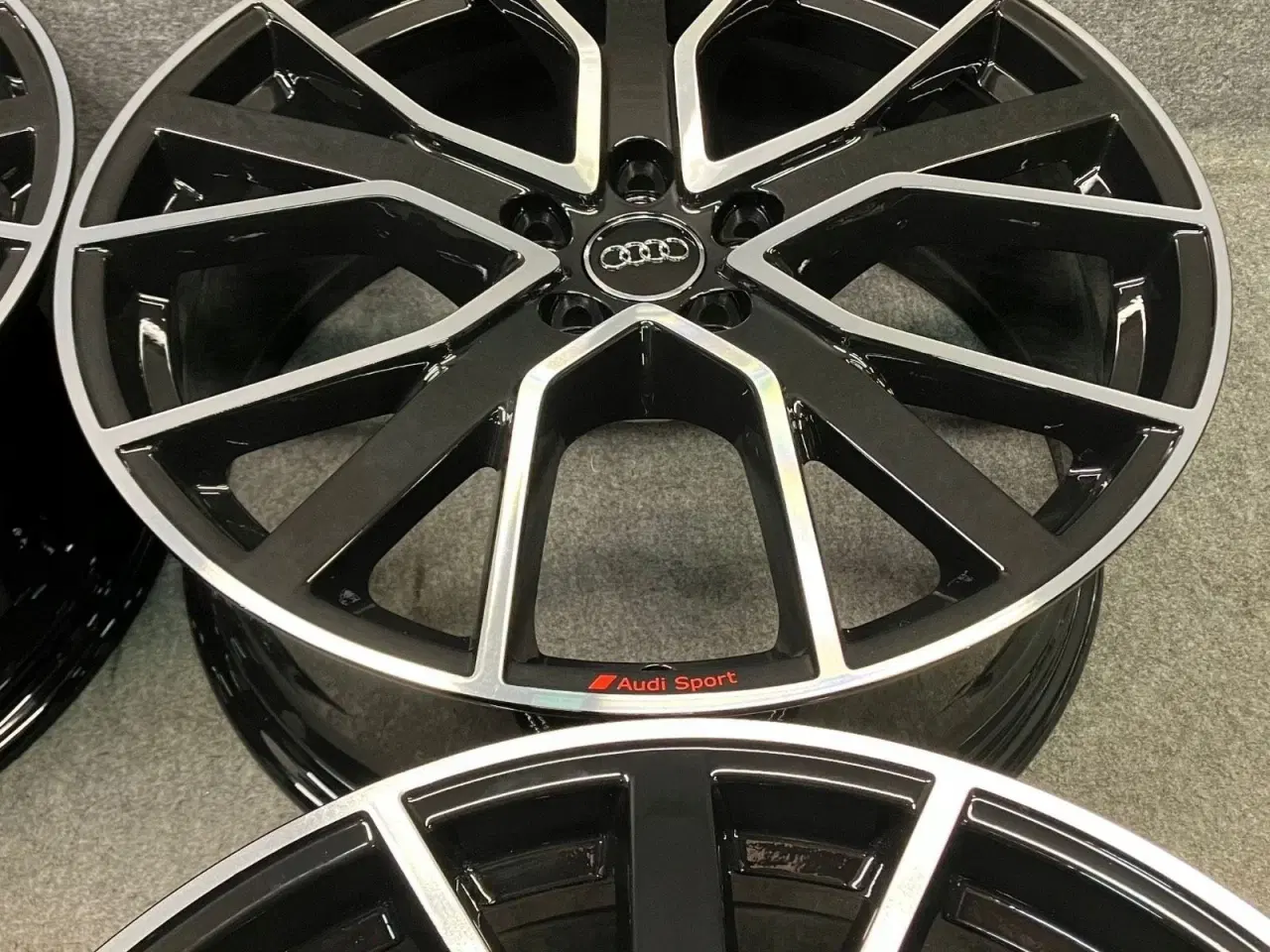 Billede 3 - ALUFÆLGE AUDI Q5 20"