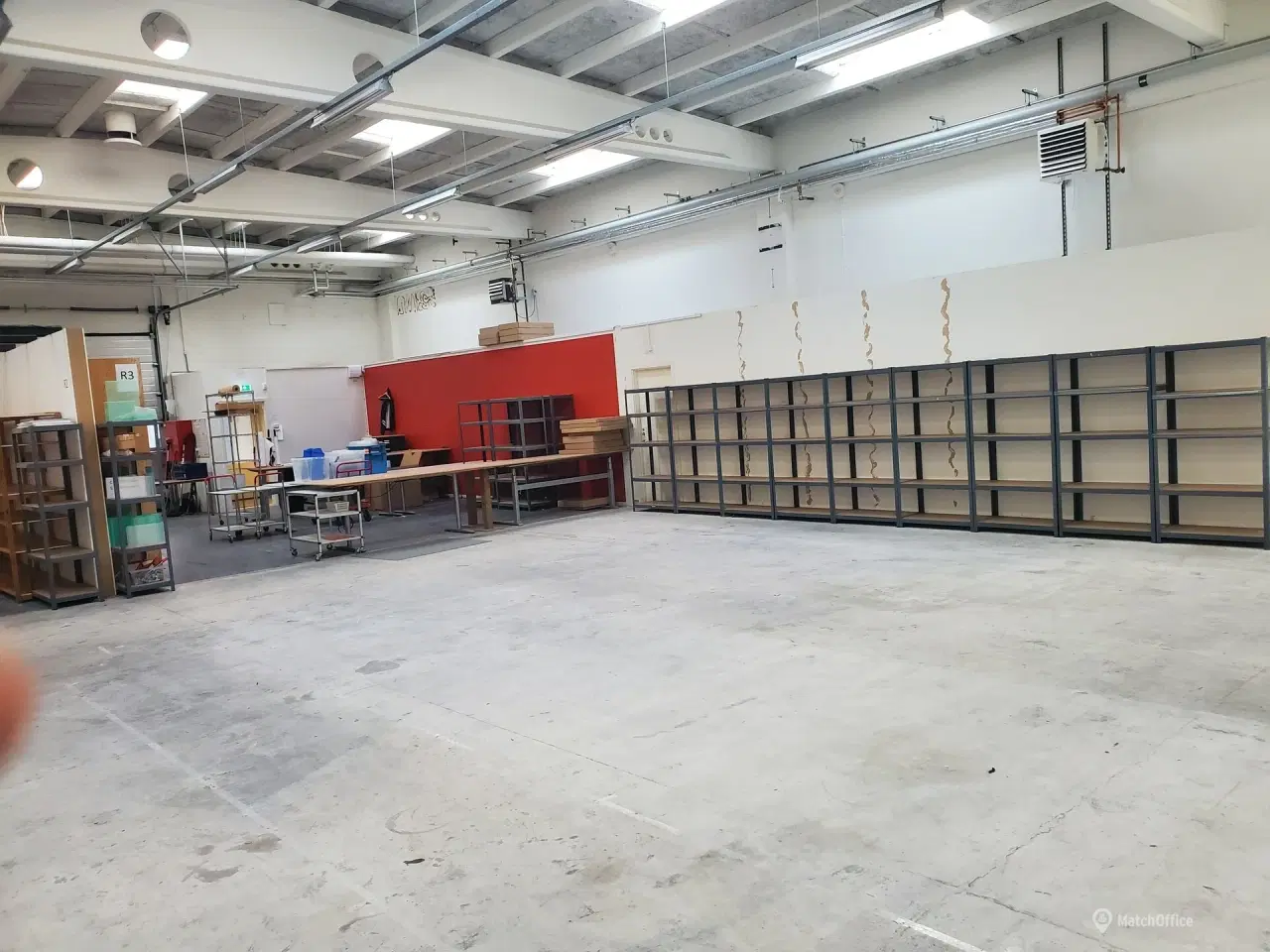 Billede 5 - Centralt beliggende højloftet lager i Køge tæt ved motorvejsafkørsel 32