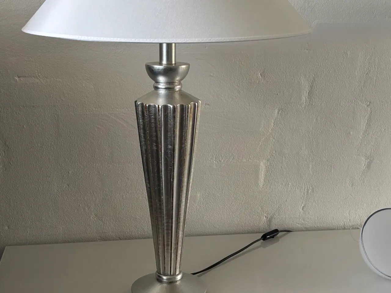 Billede 1 - Bordlamper med hvide skærme