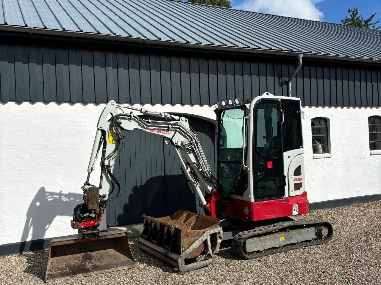 Billede 1 - Takeuchi TB325 1550Timer!