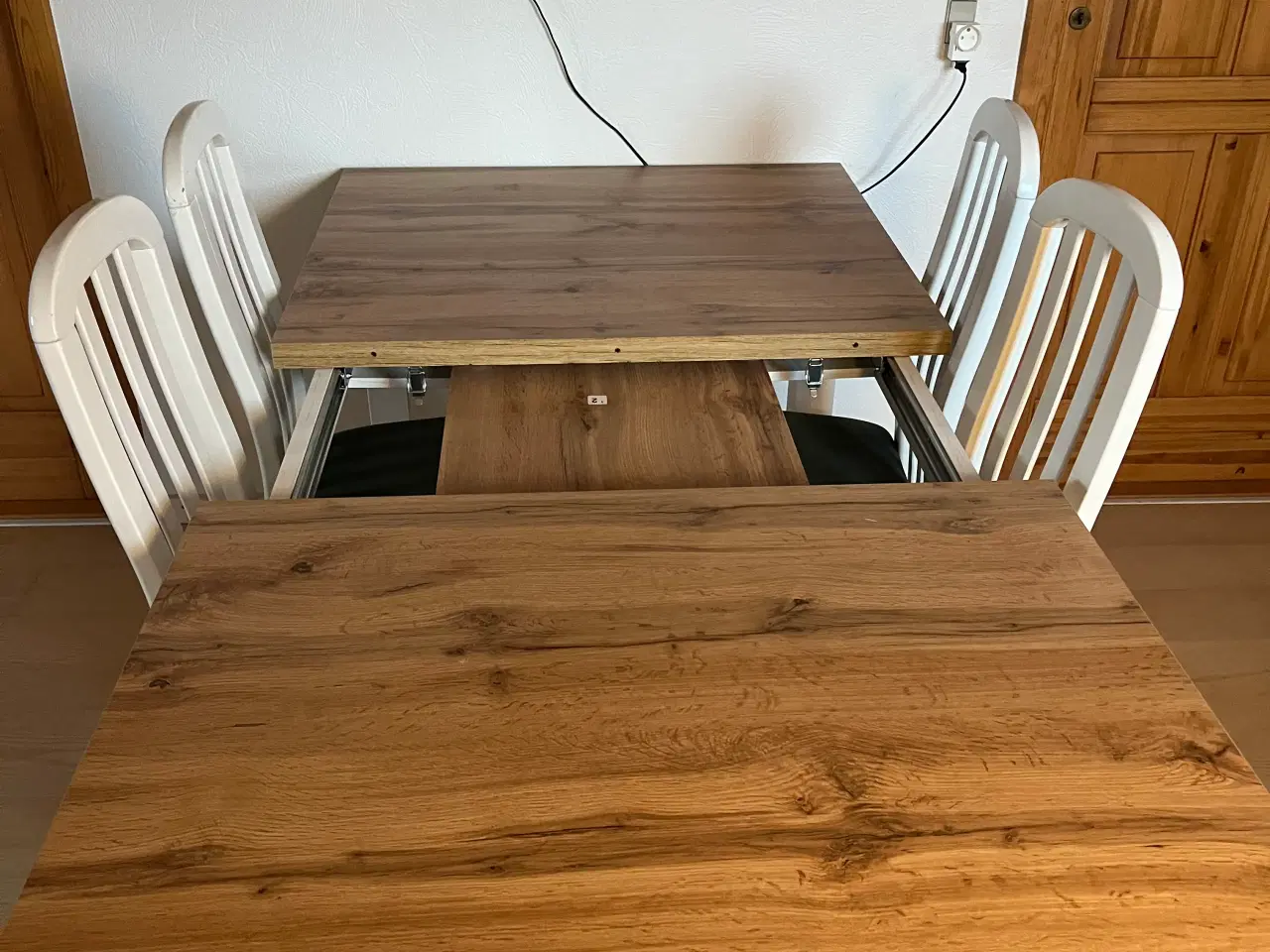 Billede 3 - Spisebord fra Jysk.