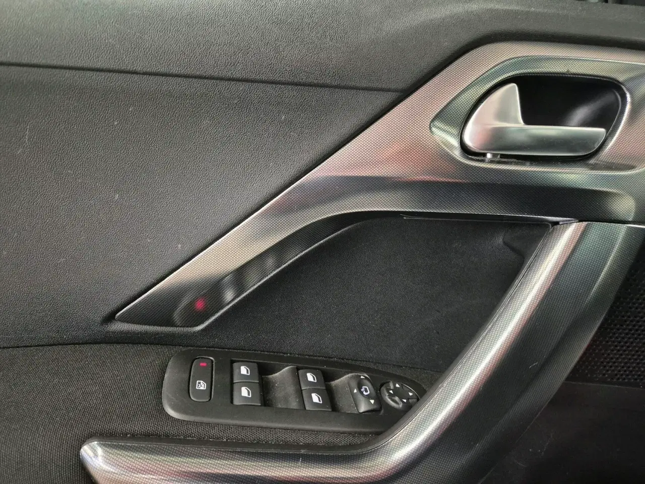 Billede 17 - Peugeot 2008 1,6 BlueHDi Desire Sky 100HK 5d