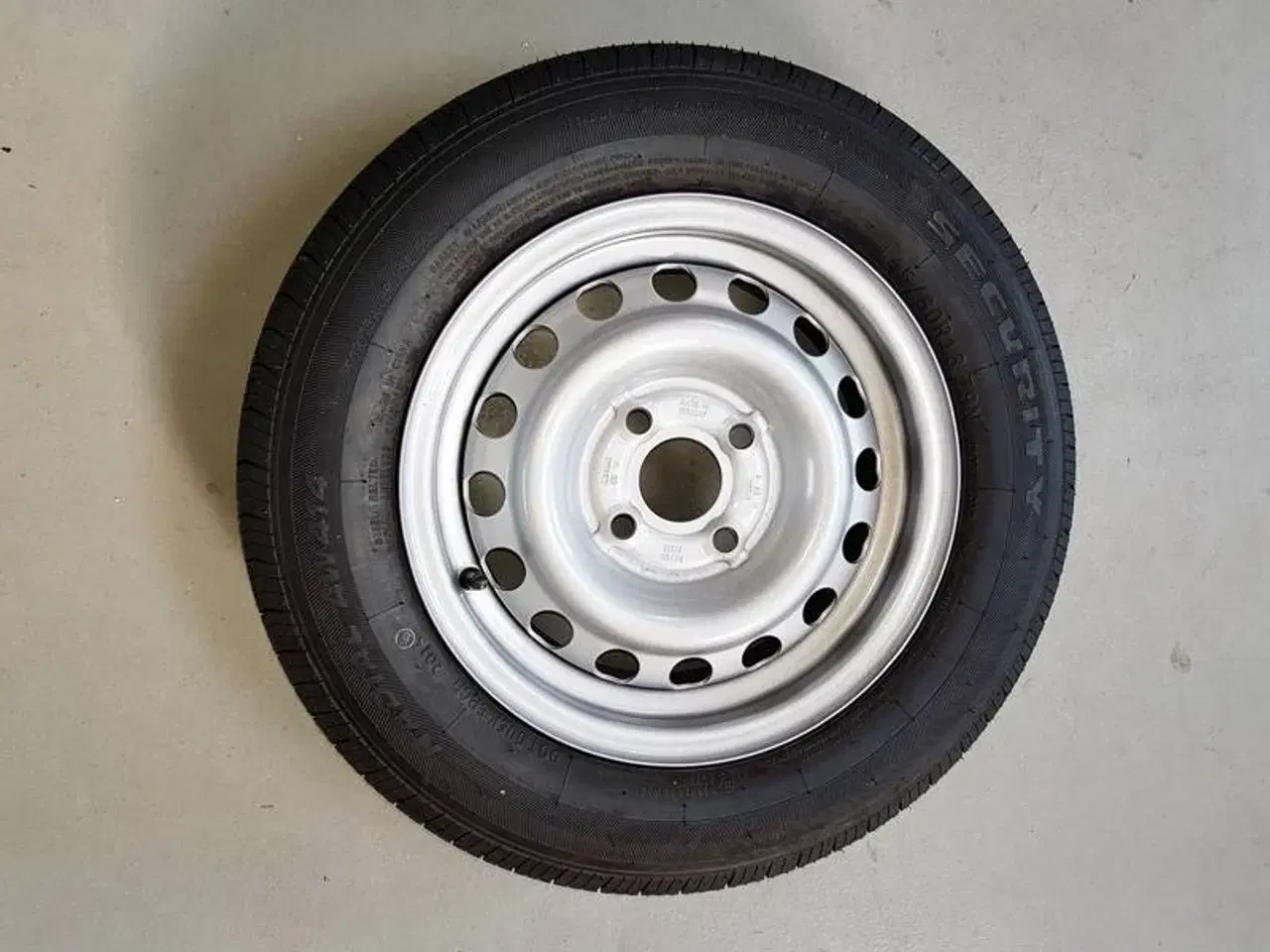 Billede 1 - 145/80R13 4x100 Hjul