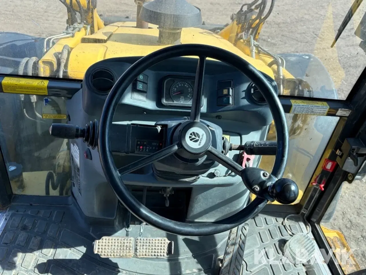 Billede 11 - Rendegraver New Holland LB115B-4PS med euroskifte