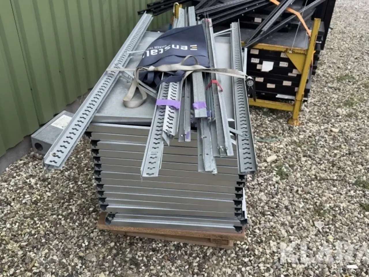 Billede 2 - Værkstedsreol