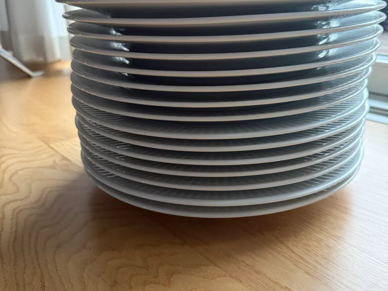 Billede 4 - Pillivuyt Plisse flad tallerken ø 31,5 cm