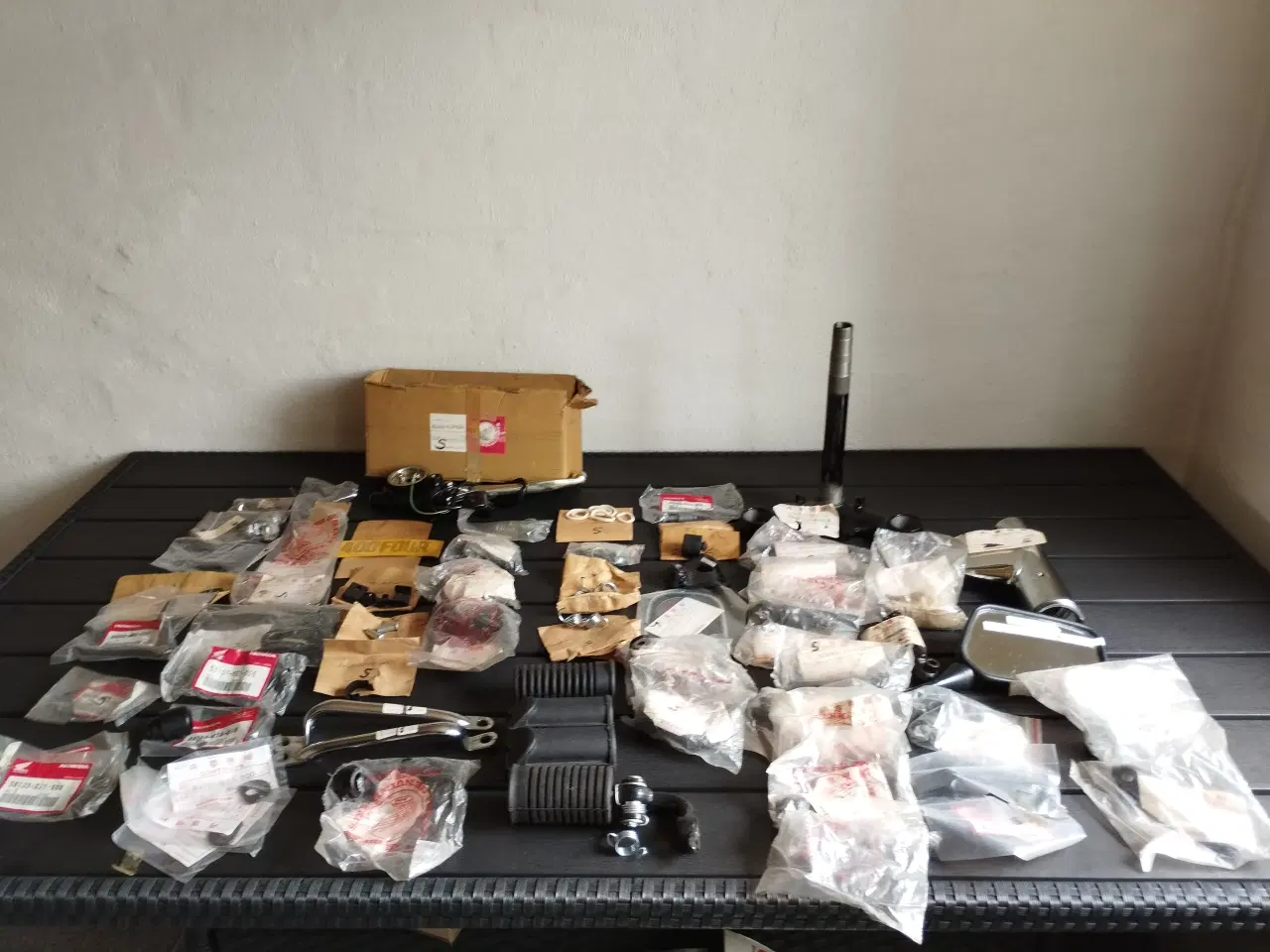 Billede 1 - Nye reservedele til Honda M.C. (4) ( se %) 