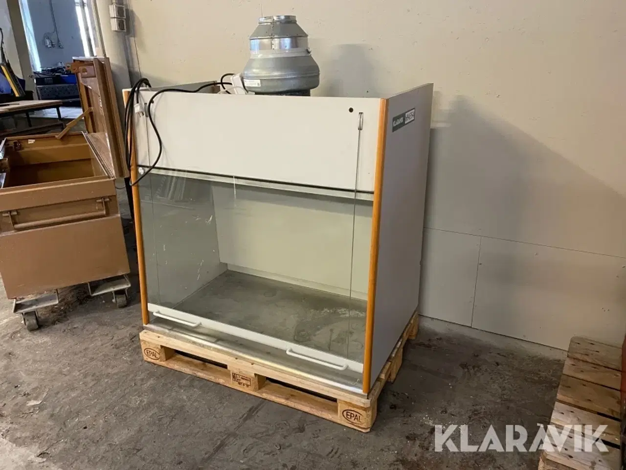 Billede 1 - Loddestation med udsug
