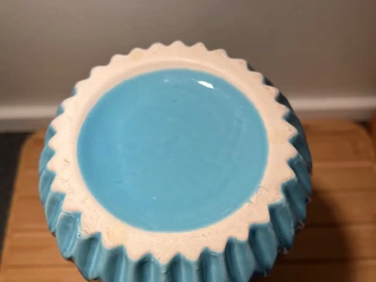 Billede 2 - Stor vintage vase – Turkis kanneleret porcelæn