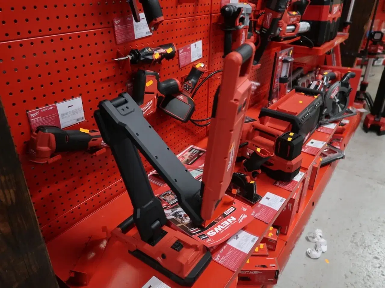 Billede 1 - Akku arbejdslampe MILWAUKEE M18 ABL-0