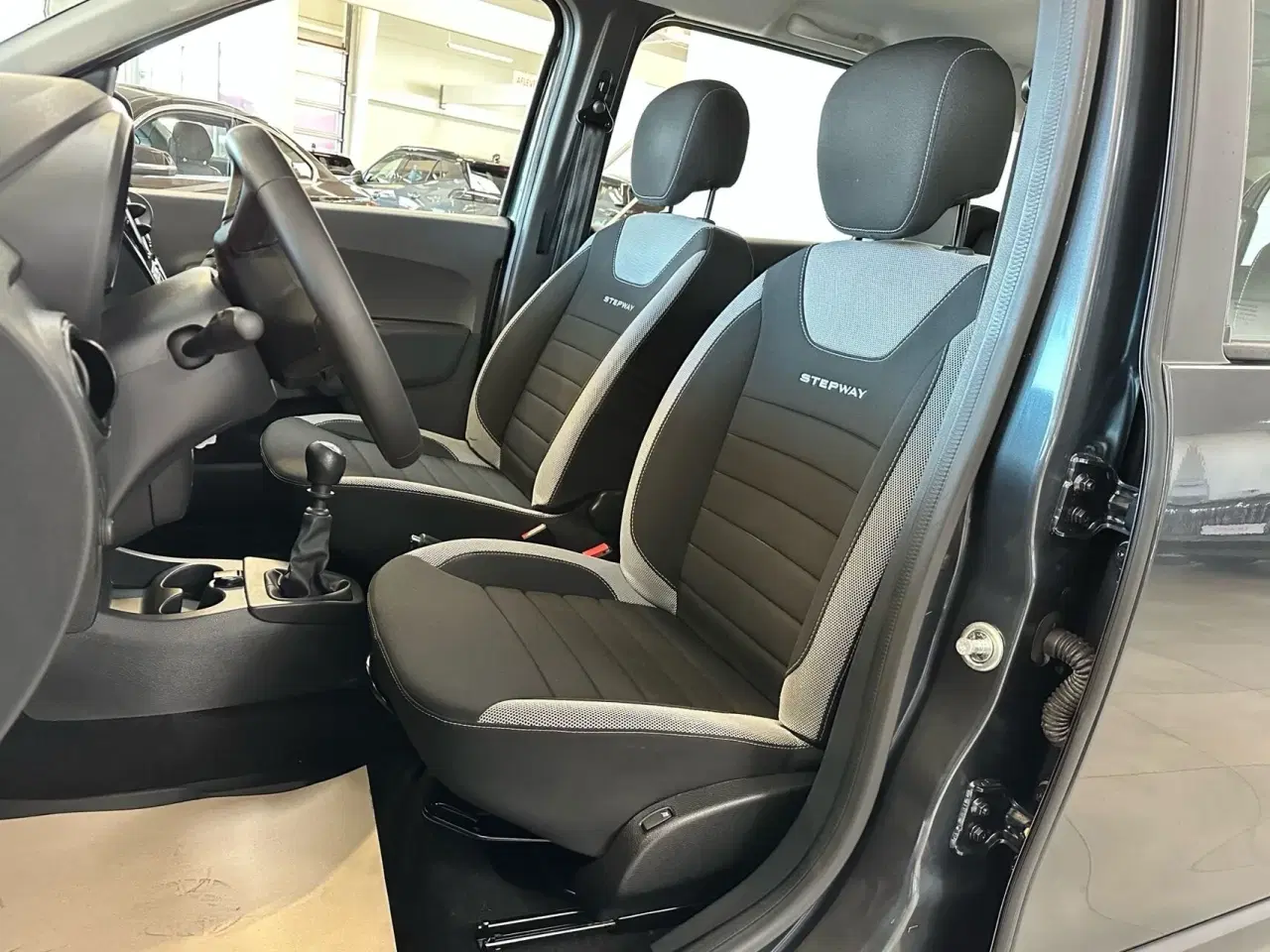 Billede 3 - Dacia Lodgy 7 Sæder 1,5 Blue dCi Stepway Start/Stop 95HK 6g