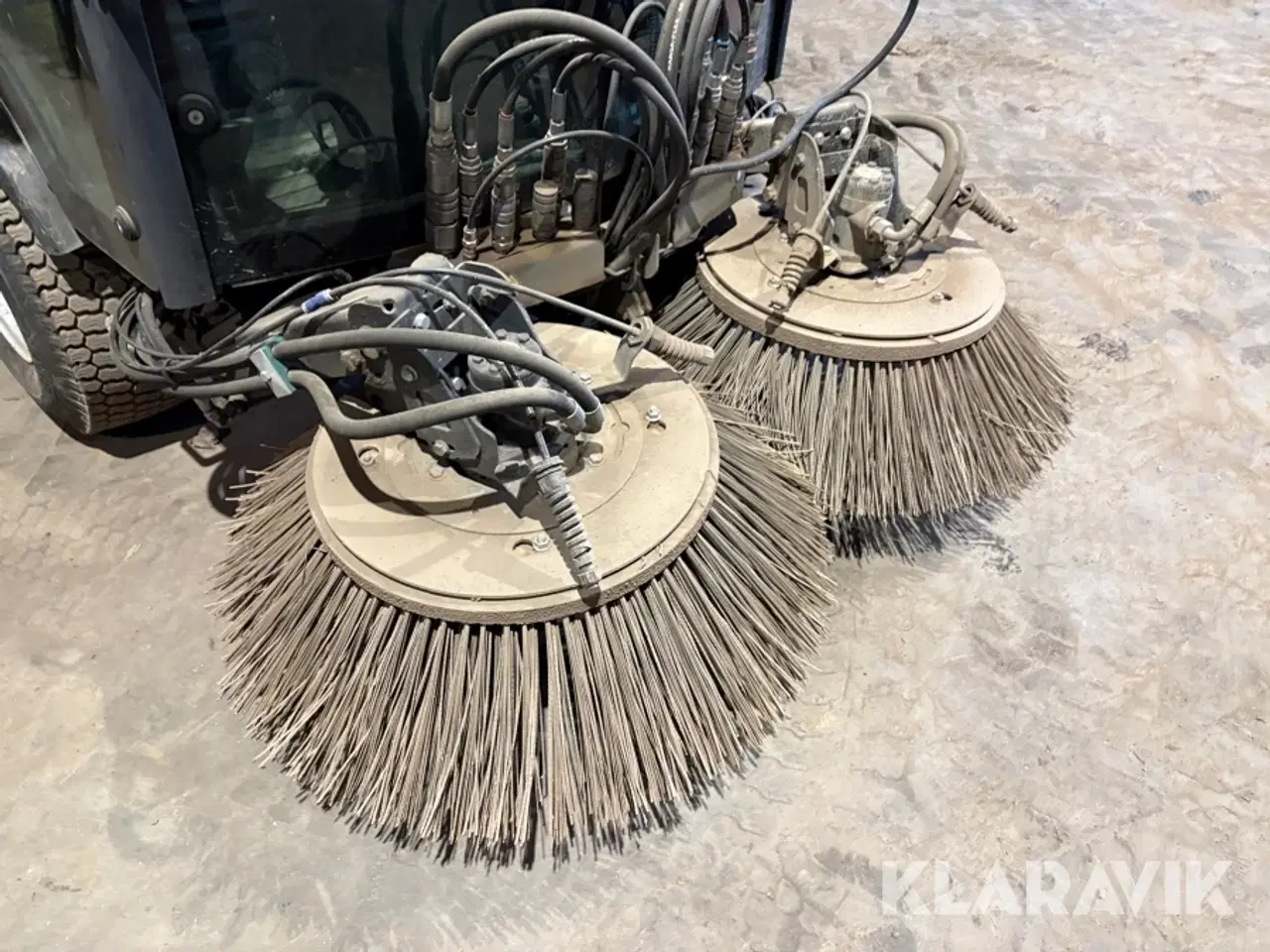 Billede 11 - Fejemaskine Kärcher M130