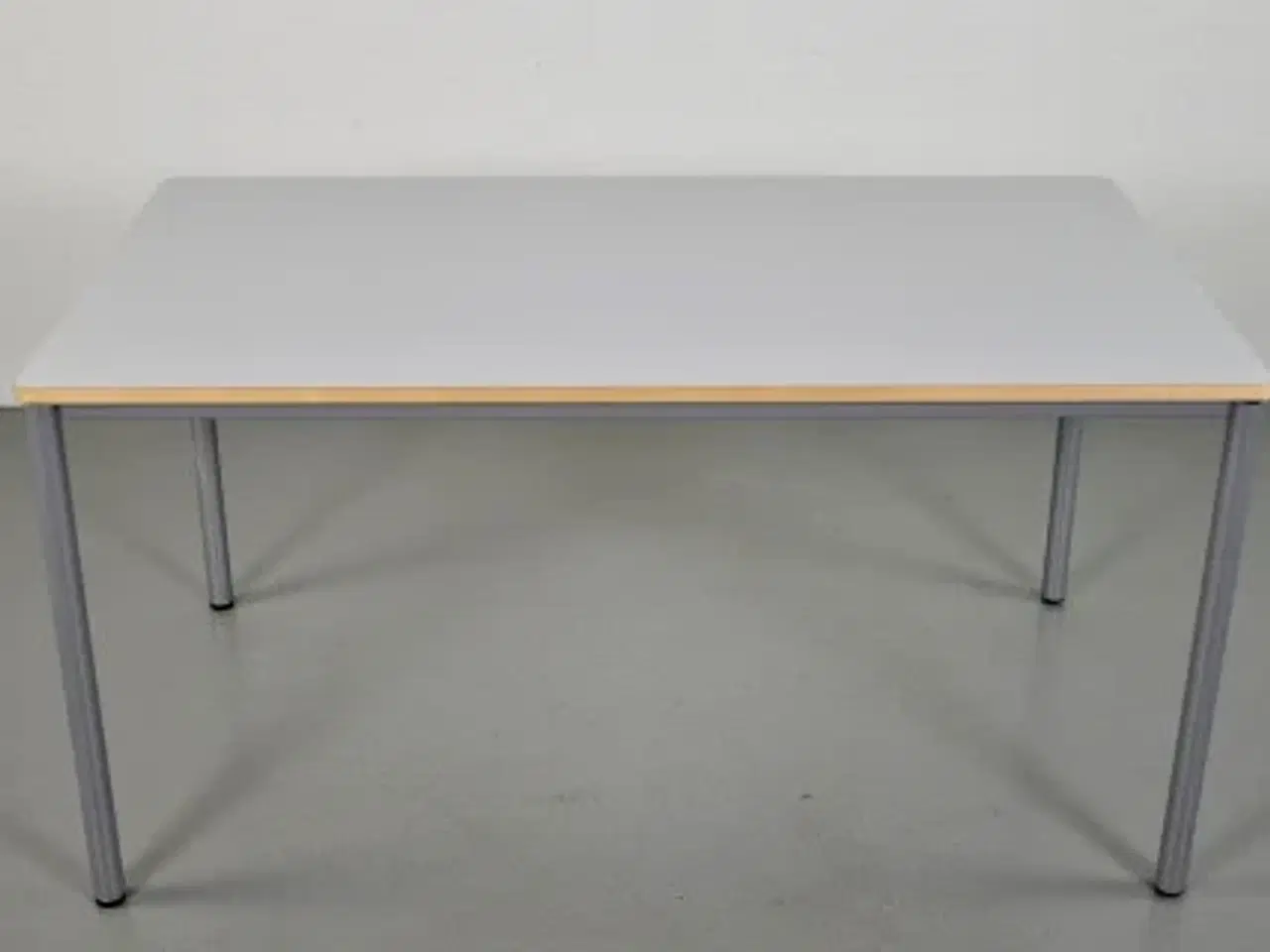 Billede 5 - Kantine-/mødebord med grå plade