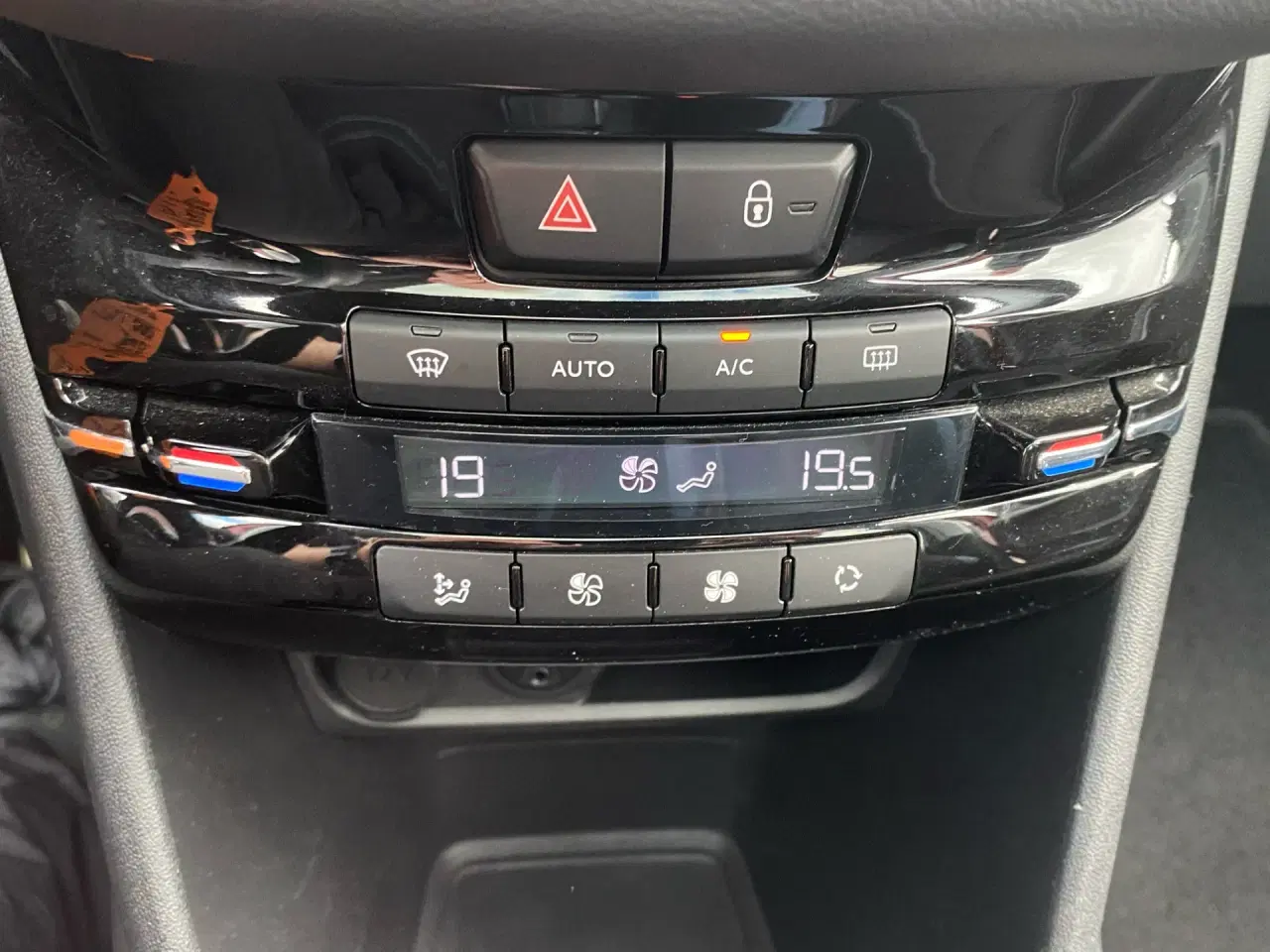 Billede 14 - Peugeot 208 1,2 VTi Allure 82HK 5d