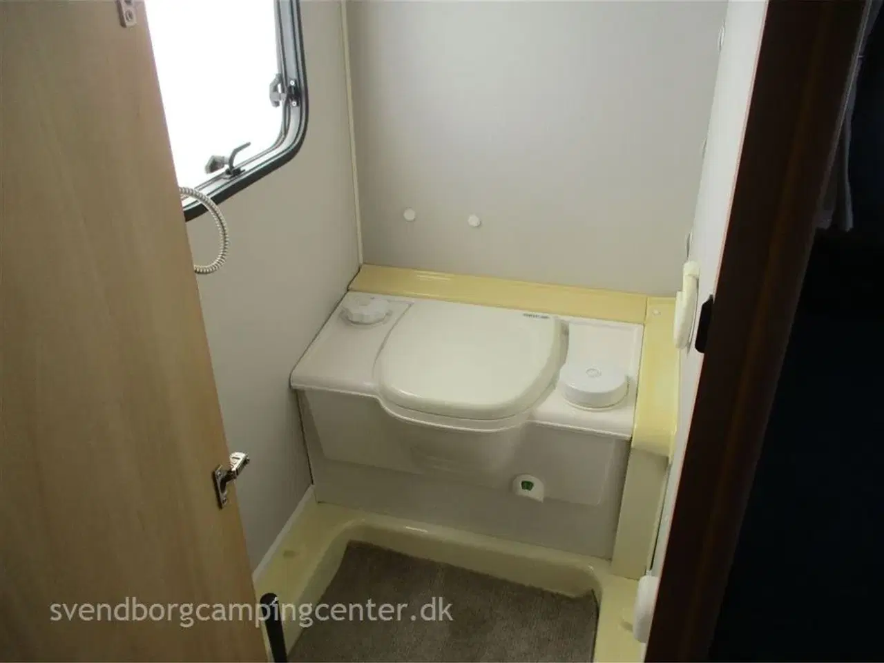 Billede 5 - 2004 - Dethleffs Camper 510 DB   Afhentningsvogn