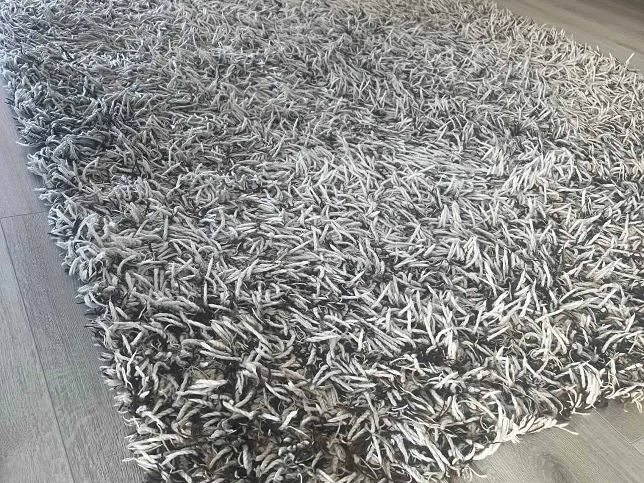 Billede 1 - Super flot tæppe 240 x 165 cm