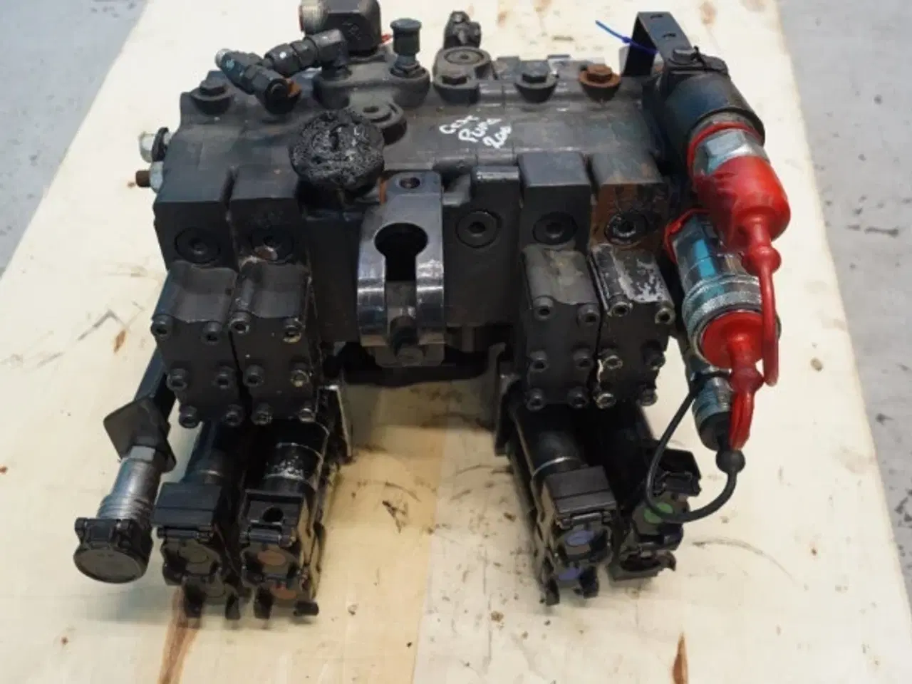 Billede 13 - Case Puma 200CVX Fjernudtagsventiler 51458477