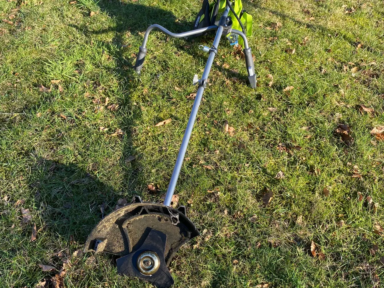 Billede 2 - Buskrydder/trimmer Royobi