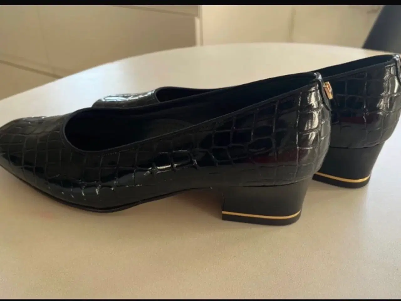 Billede 1 - Sko str. 5.5 = 37-38