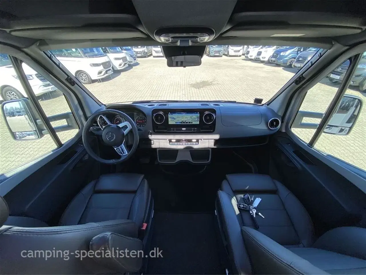 Billede 4 - 2024 - Kabe Novum X 750 LGB   Kabe Novum X 750 LGB model 2024 kun kørt 6.000 km kan nu ses hos Camping-Specialisten