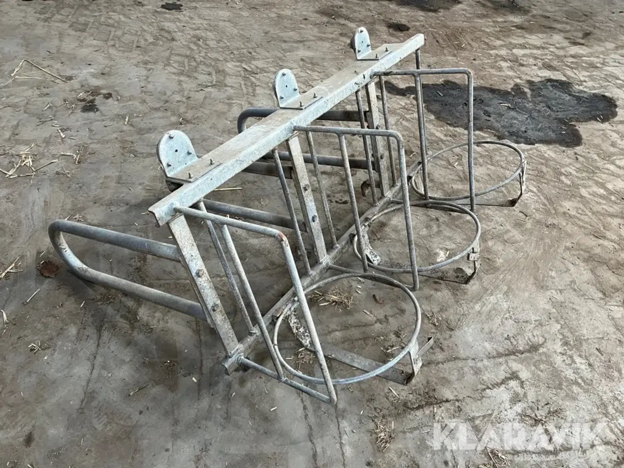 Billede 1 - Skål holder til mælk 3 hullet 29 styk