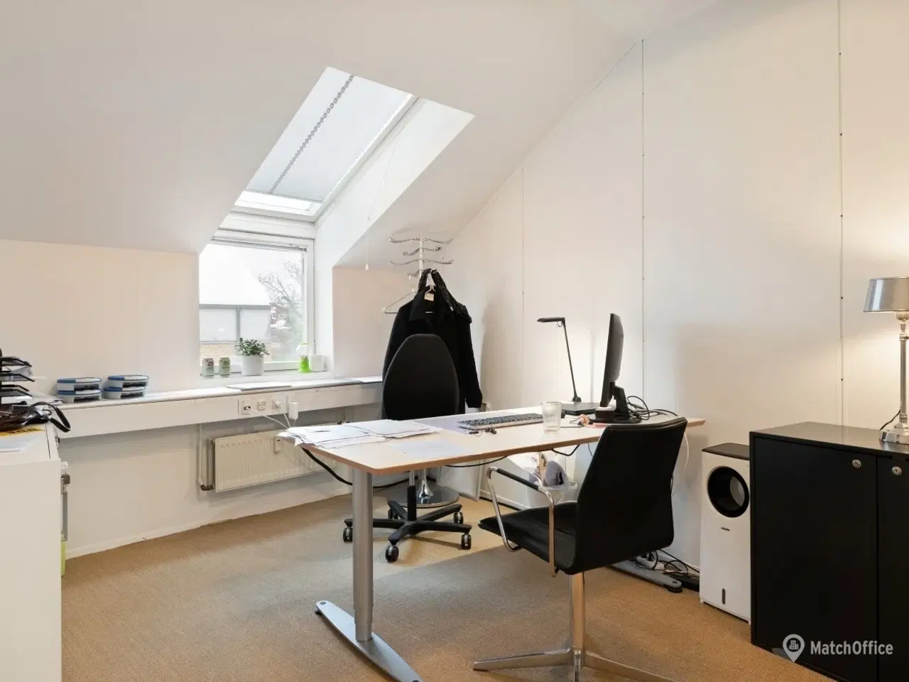 Billede 5 - Lyst og indbydende kontorlokale