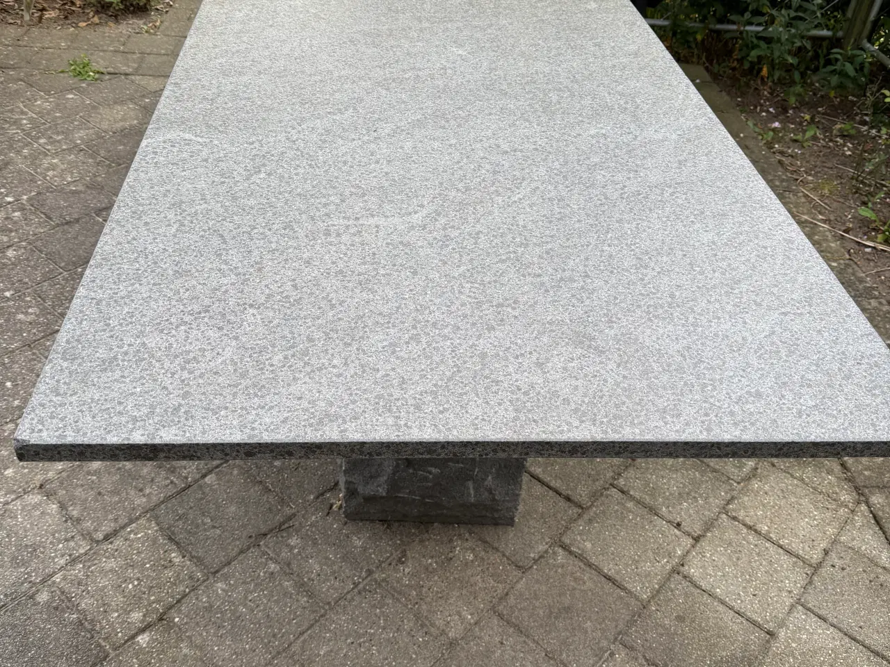 Billede 2 - Havebord Sten