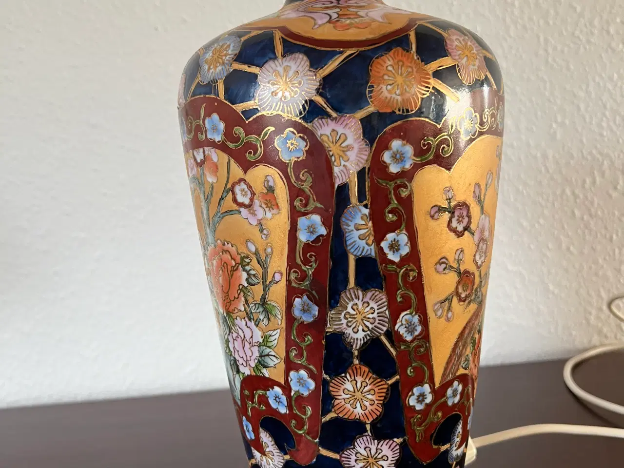 Billede 4 - 2 flotte kinesiske lamper incl skærme