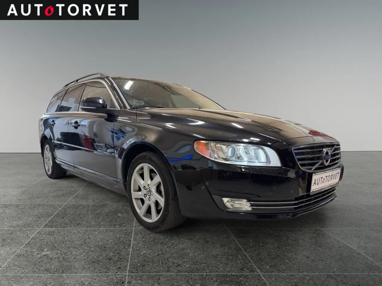 Billede 2 - Volvo V70 2,0 D3 136 Summum aut. Drive-E