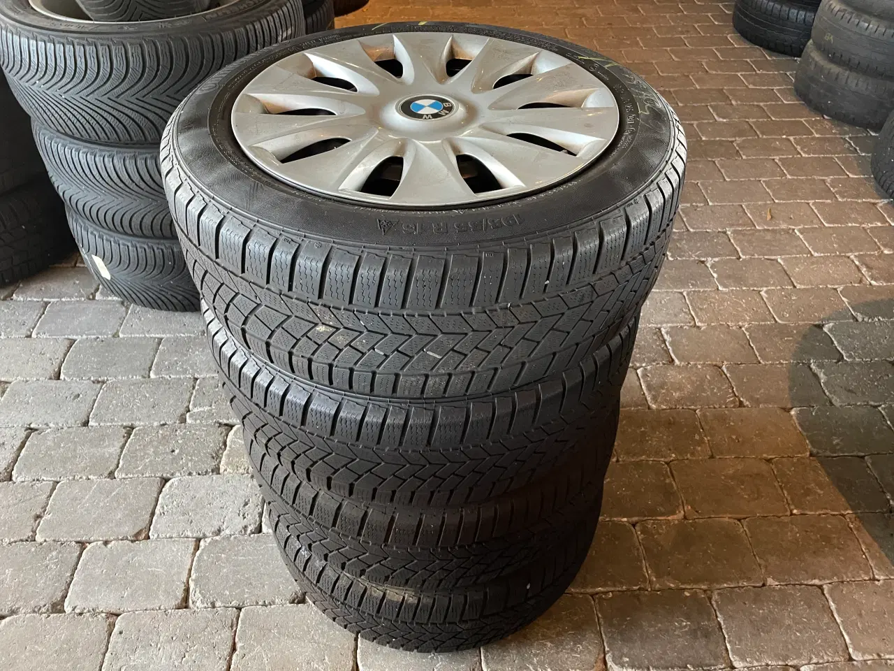 Billede 2 - 16 BMW 1 195/55/16 Ref.817 vinter