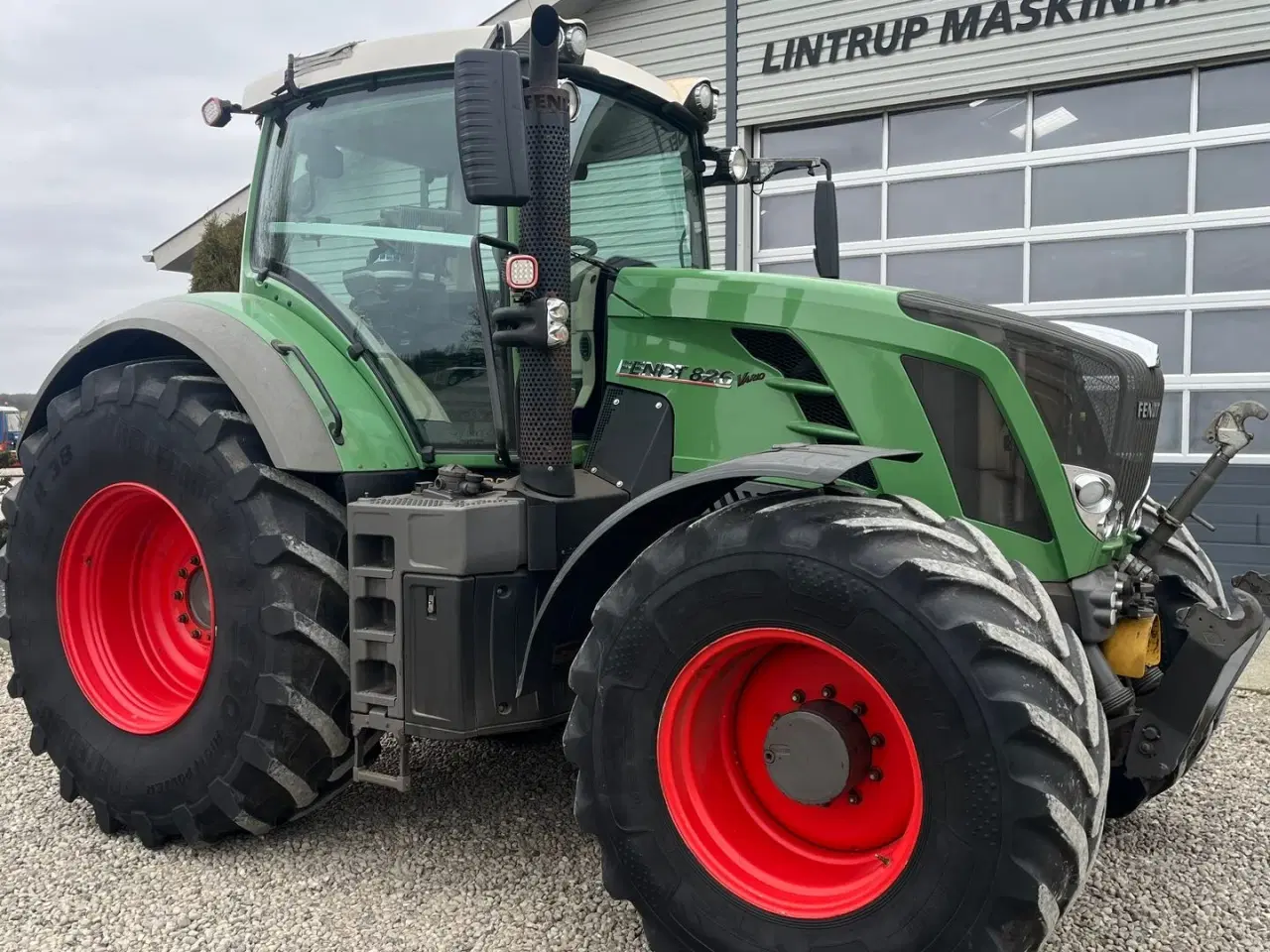 Billede 16 - Fendt 826 Vario med frontlift og frontpto
